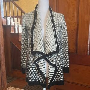 Romeo & Juliet Couture Draped Crochet Sweater Size Small Black and White